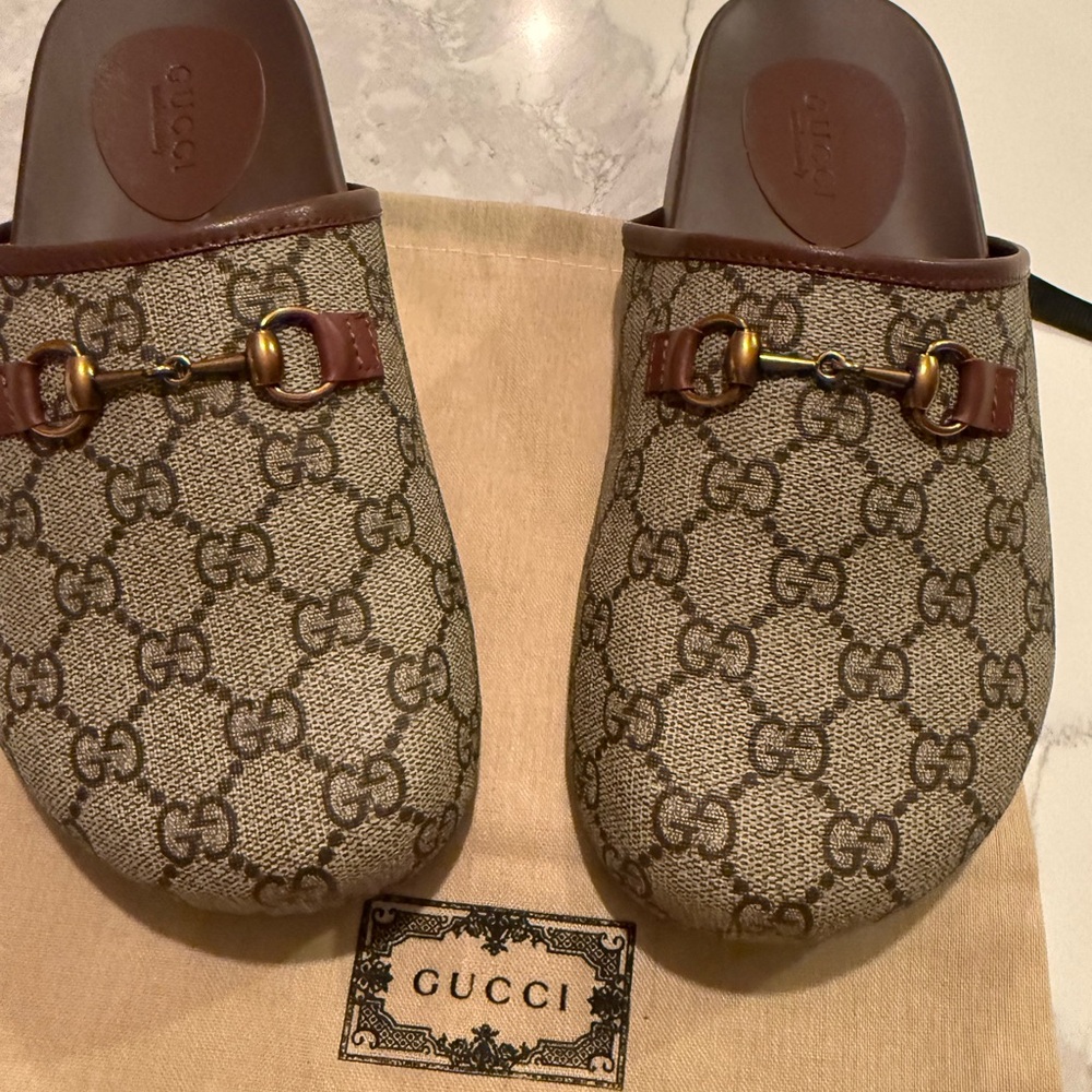 Gucci Beige GG Canvas Horsebit Mules - Picture 2 of 4